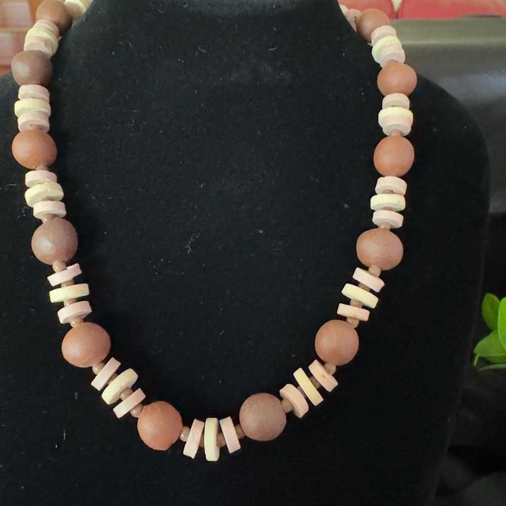 💜 Boho Brown and Cream Wooden Beaded Necklace
